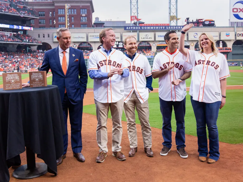 The Bush family enjoyed the sweet tribute at Minute Maid Park. (Photo by F. Carter Smith)