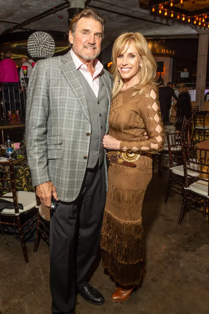 Dan Pastorini & Pam Morse at the Be an Angel gala.  (Photo by Fulton Davenport, PWL Studio)
