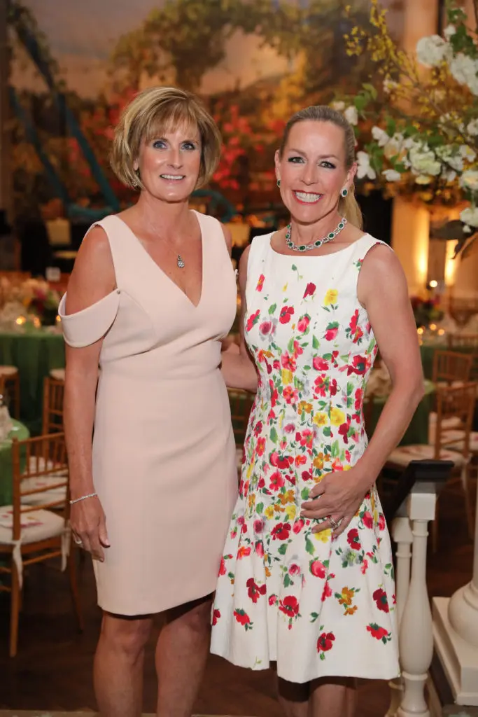 Co-chairs Mary Whalley and Rosemary Schatzman at the Brookwood Community gala at Houston Country Club. (Photo by Priscilla Dickson)