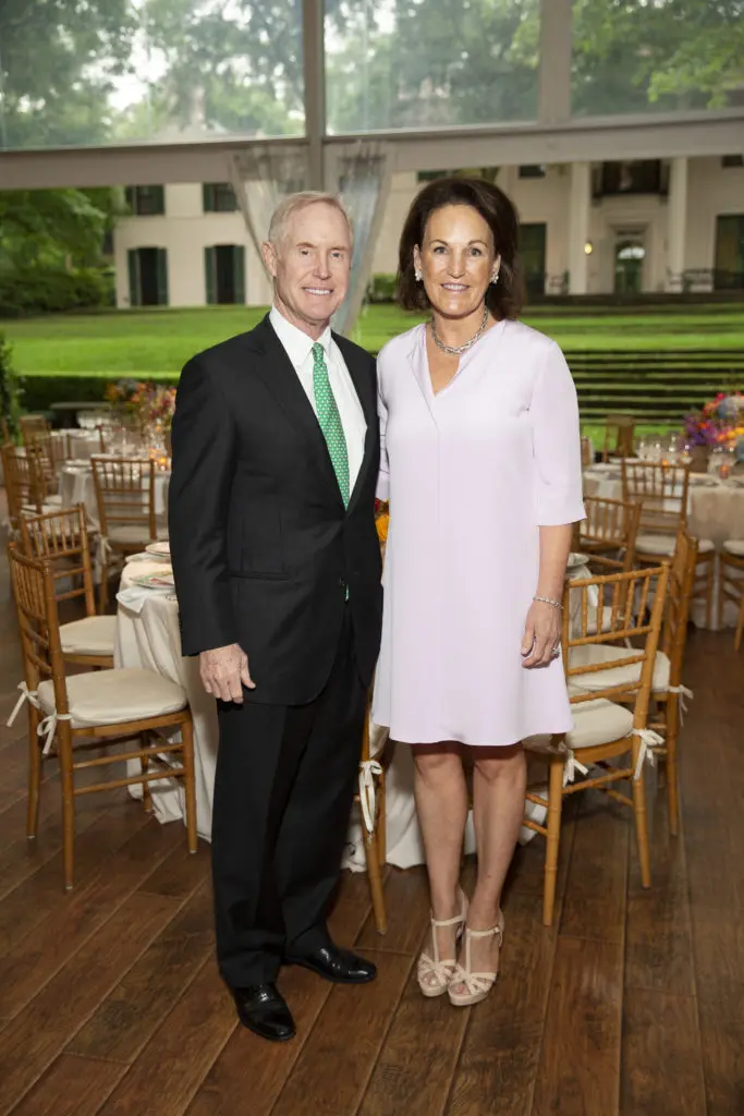 Chairs Tommy & Terry Smith at the Bayou Bend Garden Party. (Photo by Jenny Antill Clifton) 