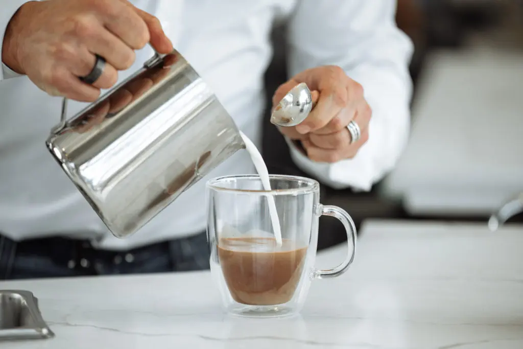 Fathack lattes are made with organic coffee beans and sugar free milk. (Photo by Kathy Tran)