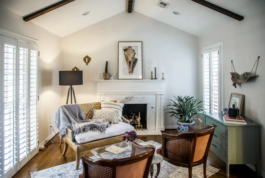 A wonderfully eclectic living room. (Photo by Kim Leeson)