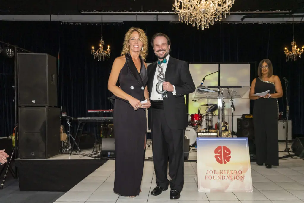 Kristen Kozak, honoree Dr. Mark Dannenbaum at the Joe Niekro Foundation Knuckle Ball. (Photo by Nikki Rosenberg) (Photo by Nikki Rosenberg)