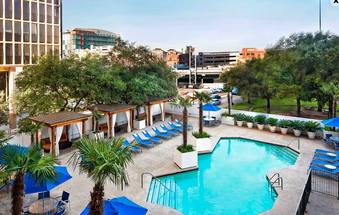 rooftop pool the Whitehall Houston
