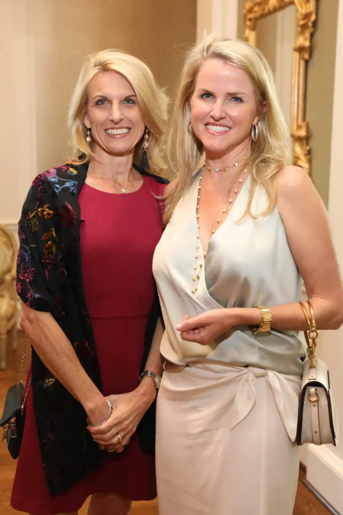 Stacie Dunn, Connally Burroughs at the Broach Foundation dinner. (Photo by Priscilla Dickson)