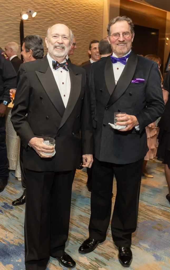 C.C. Connor & David Groover at the Virtuosi of Houston gala. (Photo by Fulton Davenport/PWL Studio)
