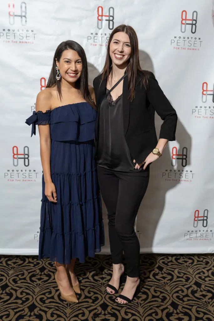 Valerie Martinak, Kait Landanger at the Club PetSet Young Professionals party. (Photo by Kathlyn Dragna Photography)