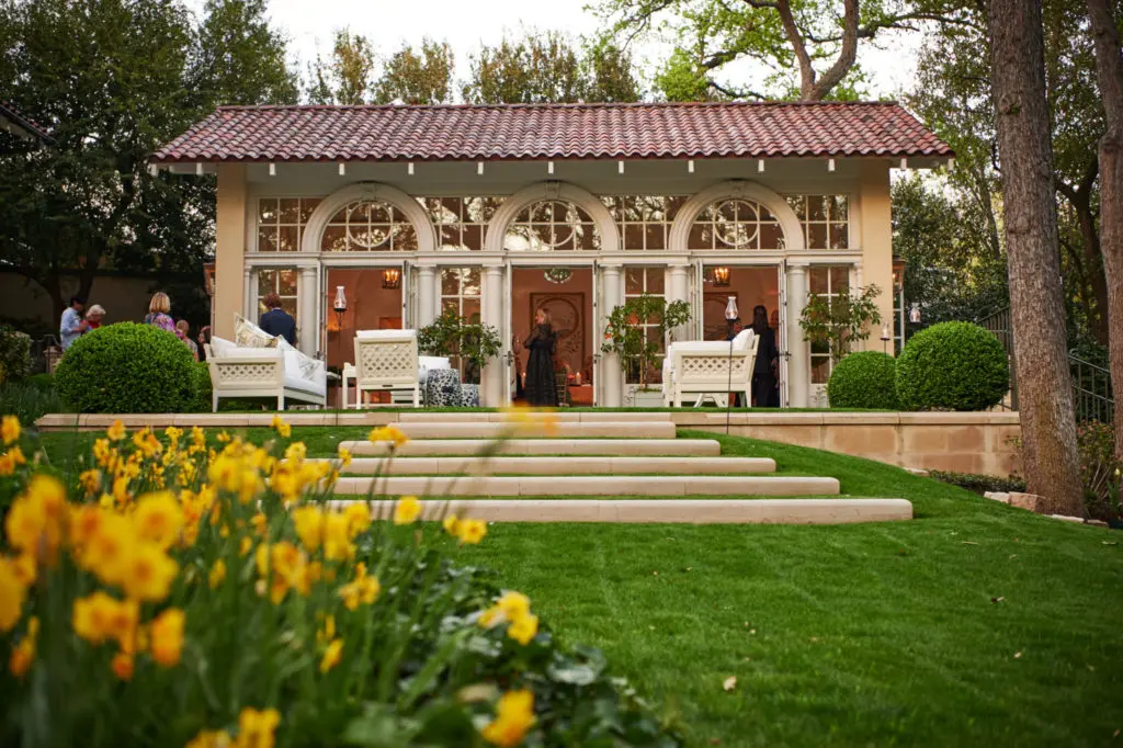 Peggy Sewell's memorable Spring dinner. (Photo by Jonathan Zizzo)