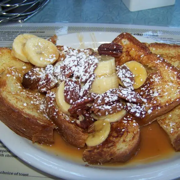 Many, many Houstonians have fond memories of Avalon Diner from their childhoods. 
