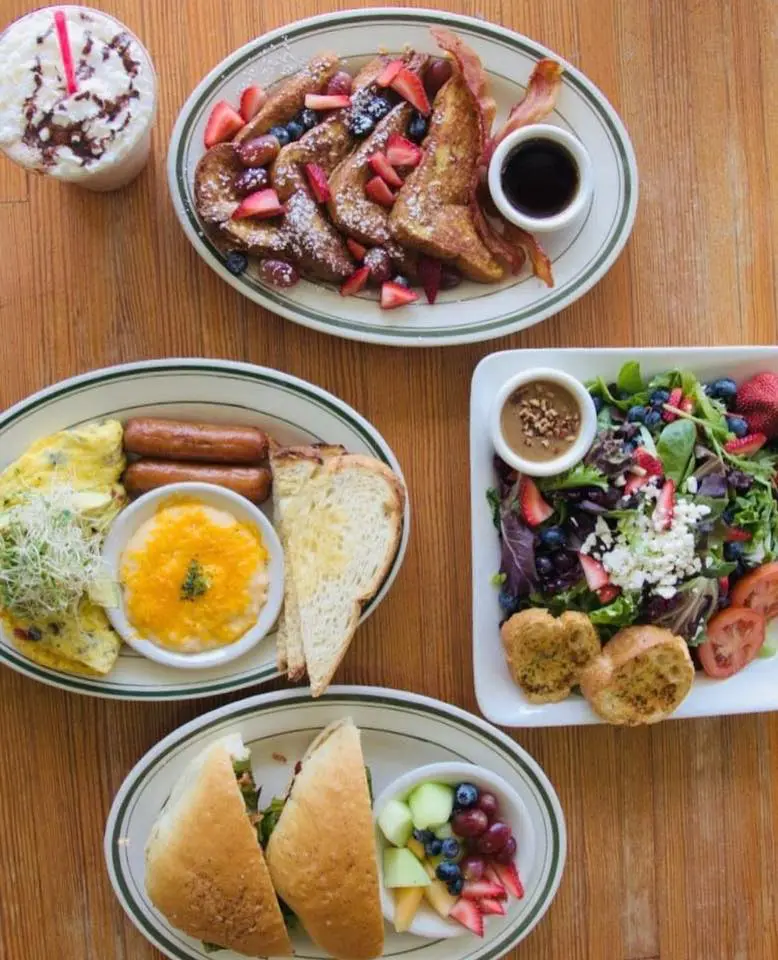 Lola Diner in The Heights is a neighborhood classic. 