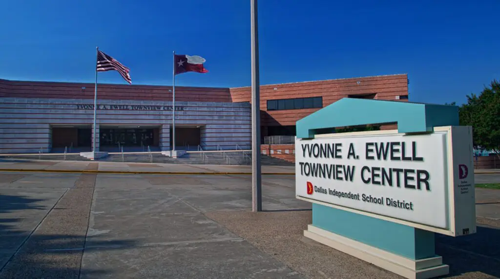 Science and Engineering Magnet School in Dallas is the highest ranked school in Texas and the No. 12 school in the country. 