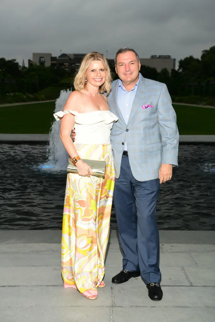 Valerie & Tracy Dieterich at the Children's Memorial Hermann event at McGovern Centennial Gardens. (Photo by Daniel Ortiz)