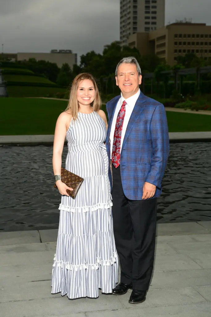 Vivian VandenBout, Roland Garcia at the Children's Memorial Hermann event at McGovern Centennial Gardens. (Photo by Daniel Ortiz)