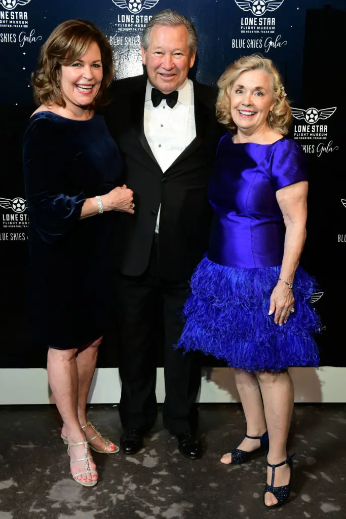 Sheri & Grant Roane, Janice Anderson at the Lone Star Flight Museum Gala at The Revaire. (Photo by Daniel Ortiz)