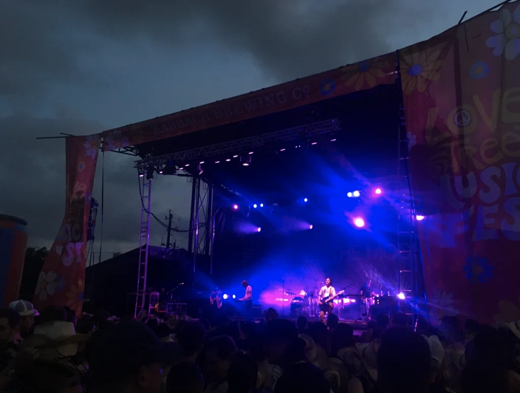 Walk the Moon killed it. 