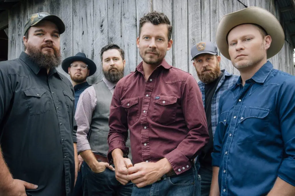 The Turnpike Troubadours know how to put on quite the show.