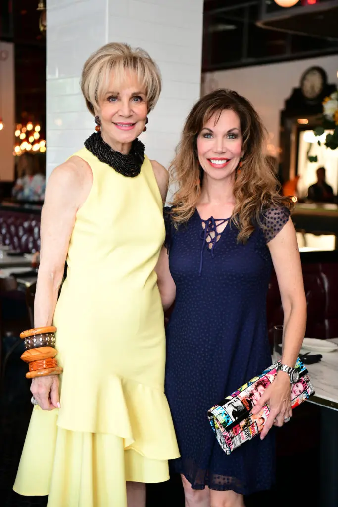 Leisa Holland-Nelson, Roseann Rogers (Photo by Daniel Ortiz)