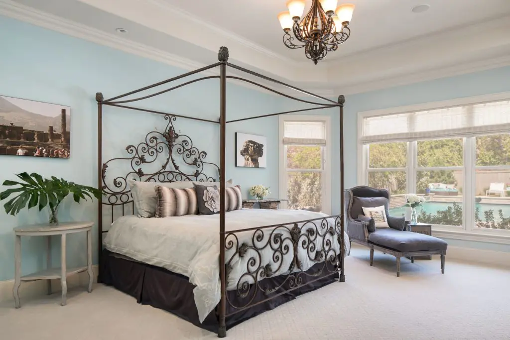 There are five bedrooms.