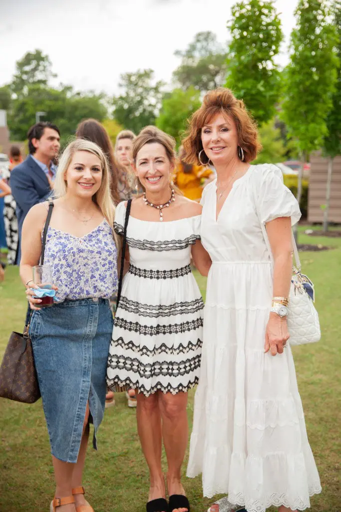 Allison Love, Janet Love, Tricia Britt (Photo by Harlow & May Studios, Sissy Martin)
