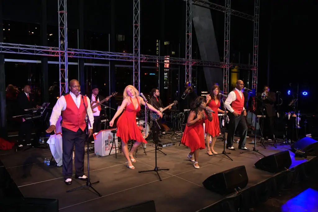 Big Swing Band (Photo by Kevin Bowens)
