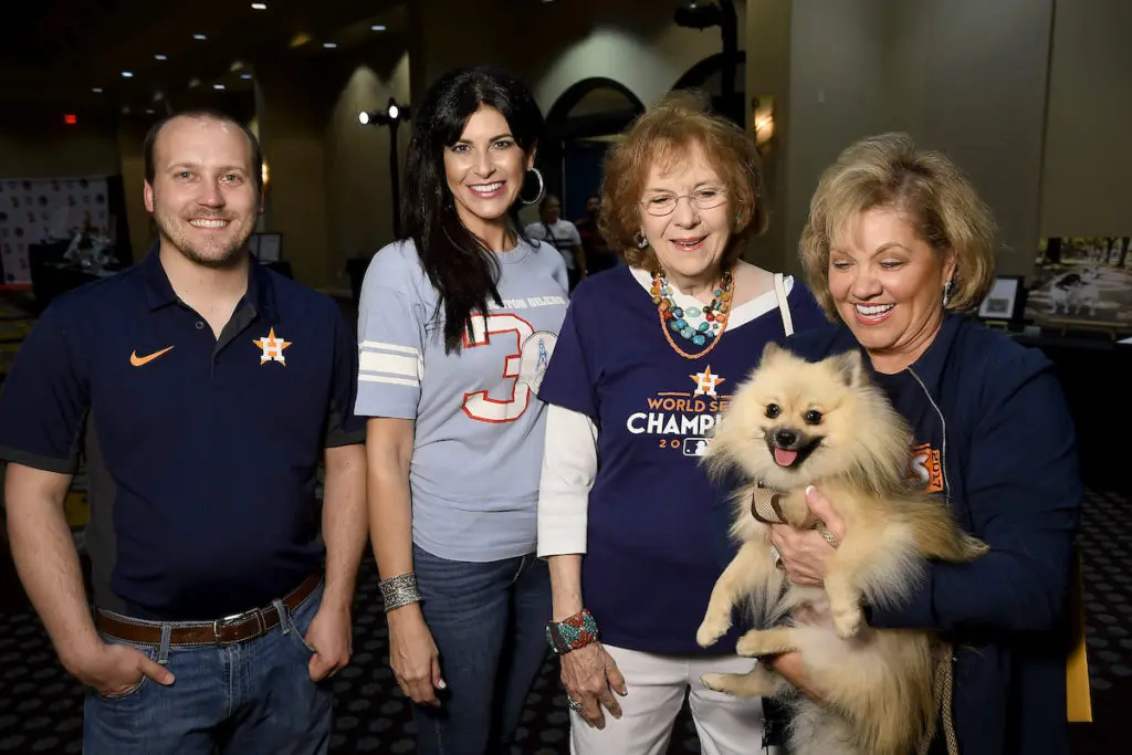 Thomas Townsend, Jody Merritt, Kappy Muenzer, Edna Meyer-Nelson with Beauregard (Dave Rossman Photo)