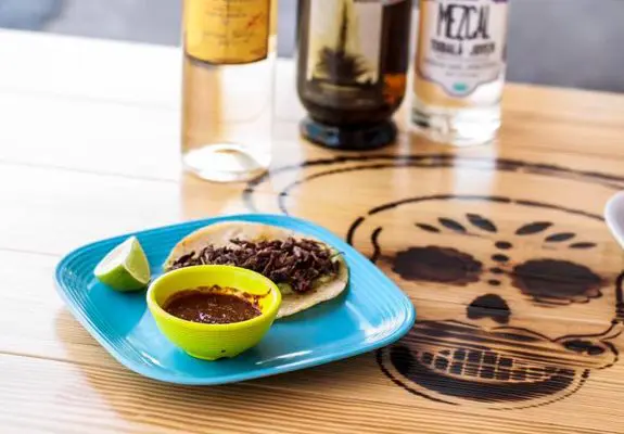 Little tacos pack a big punch at El Come Taco.