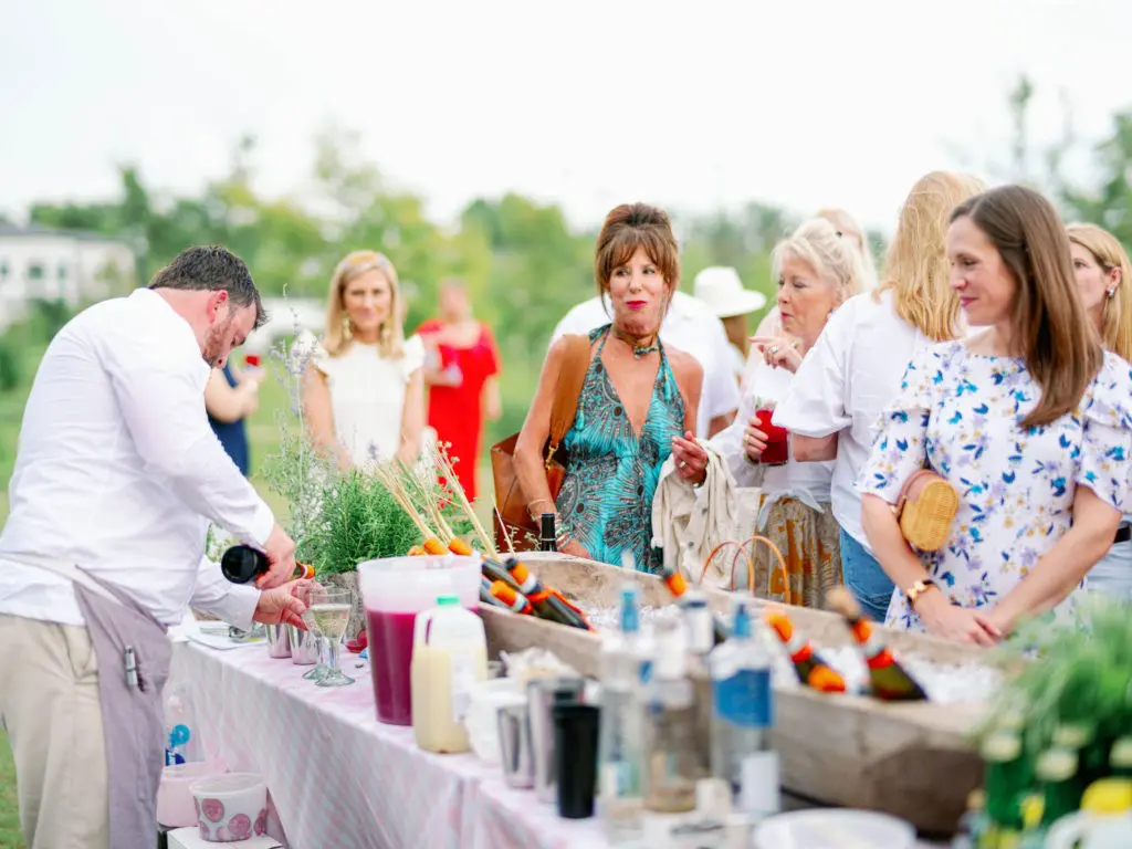 Bartenders at the Farm Girls Supper Club mixed specialty cocktails. (Photo by Harlow & May Studios, Sissy Martin)