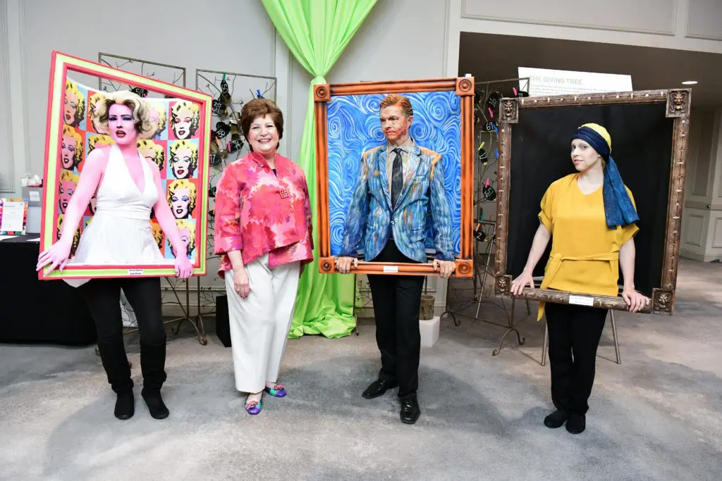 JFS CEO Linda Burger amid the live 'artwork' at the JFS 106th anniversary gala. (Photo by Daniel Ortiz)