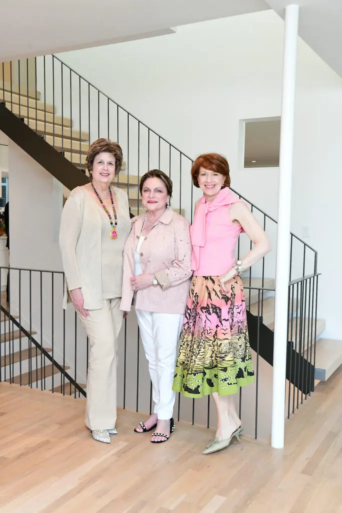 Jo Dee Wright, Beth Wolff, April Lykos  (Photo by Daniel Ortiz)