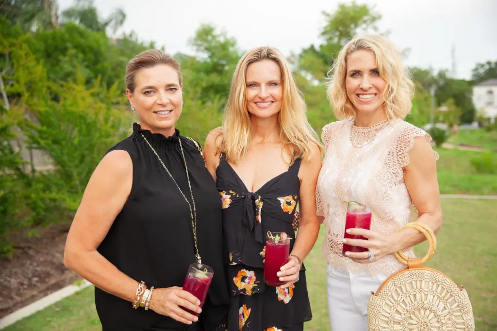 Mary Elizabeth Hahnfeld, Sheri Bailey, Amy Murchison (Photo by Harlow & May Studios, Sissy Martin)