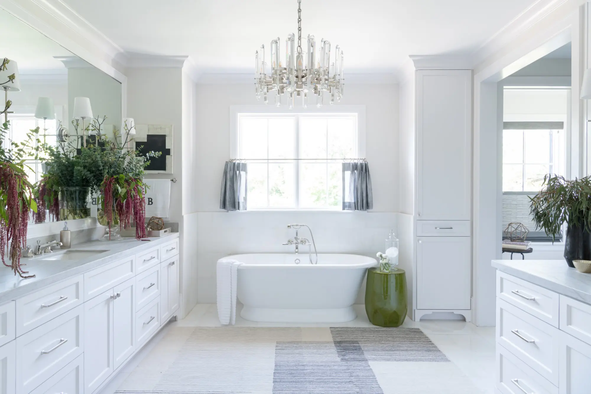 The master bath by Bowman Design Studio. (Photo by Michael Hunter Photography)