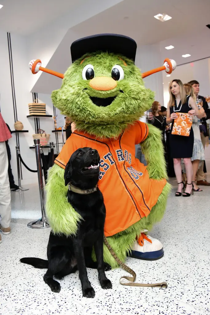 Orbit and BARC pooch Blue (Photo by Daniel Ortiz)