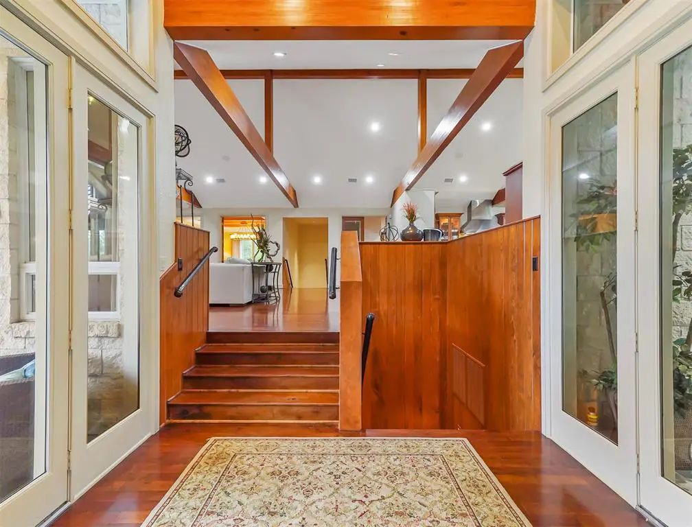 The design is contemporary yet soft. 