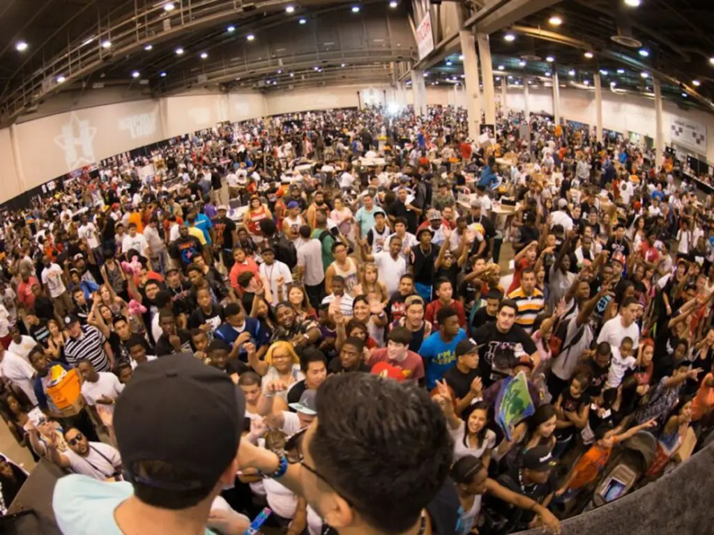 Sneaker Summit Brings Mega Crowds to Houston, Girls Rock and the ’90s Come Back — the 5 Best Things to do in Houston