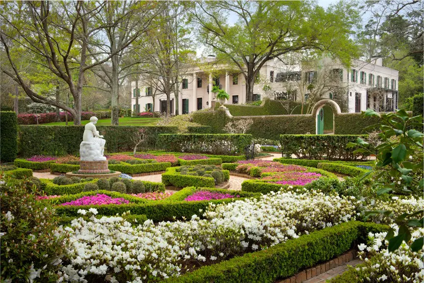 The MFAH's Bayou Bend: the sophisticated choice to take your child for a Fourth of July day party.