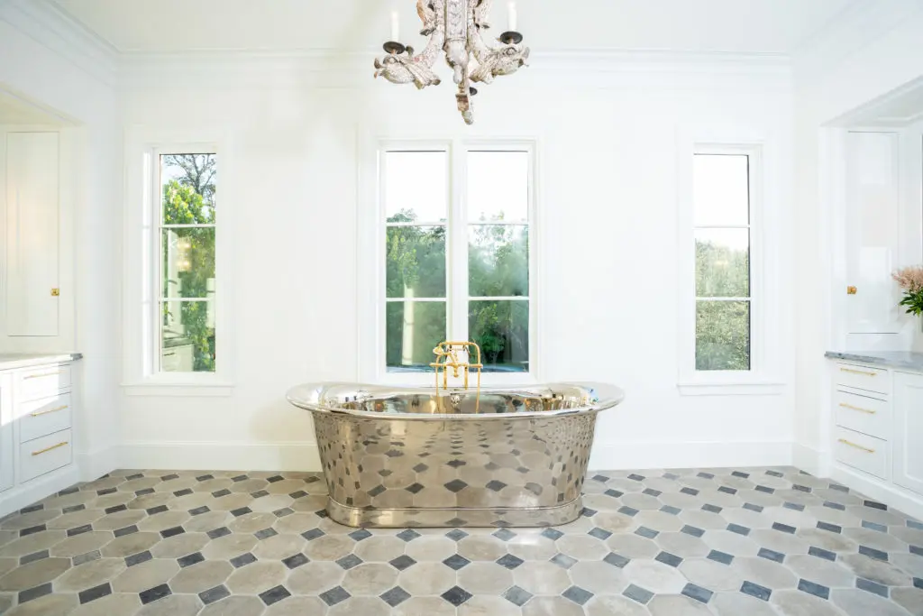 A nickel-plated tube in the master bath. (Photo by Savannah Montgomery)