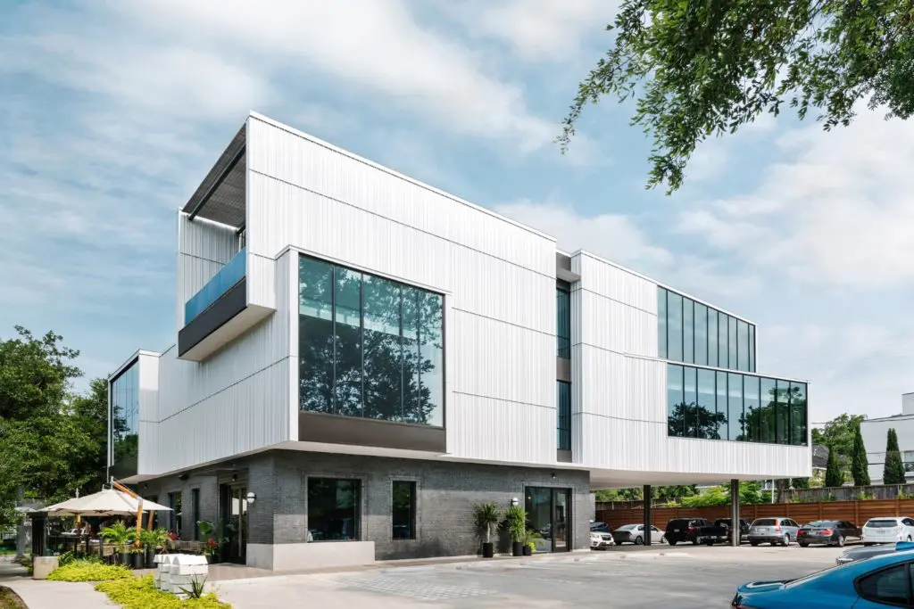 Westlake Dermatology in Houston is anchored in this Michael Hsu building at 2132 Bissonnet. (Photo by Chase Daniel)
