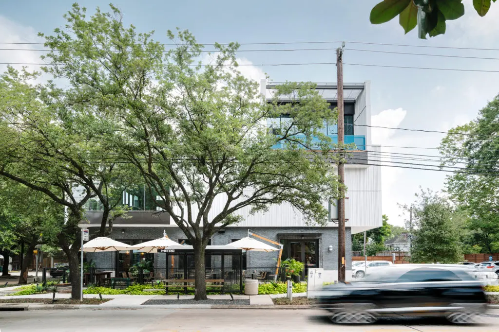 2132 Bissonnet was pushed closer to the street to make for a more inviting environment. (Photo by Chase Daniel)
