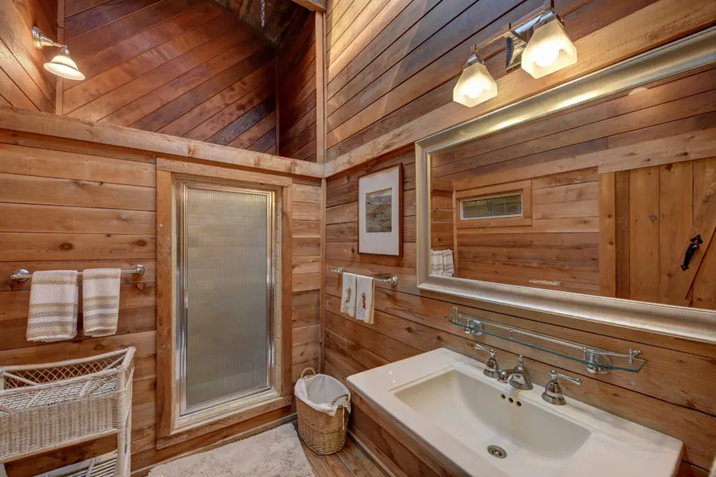 The house is built with long-leaf pine and cypress. (Photo by John Deans, Deans Imaging)