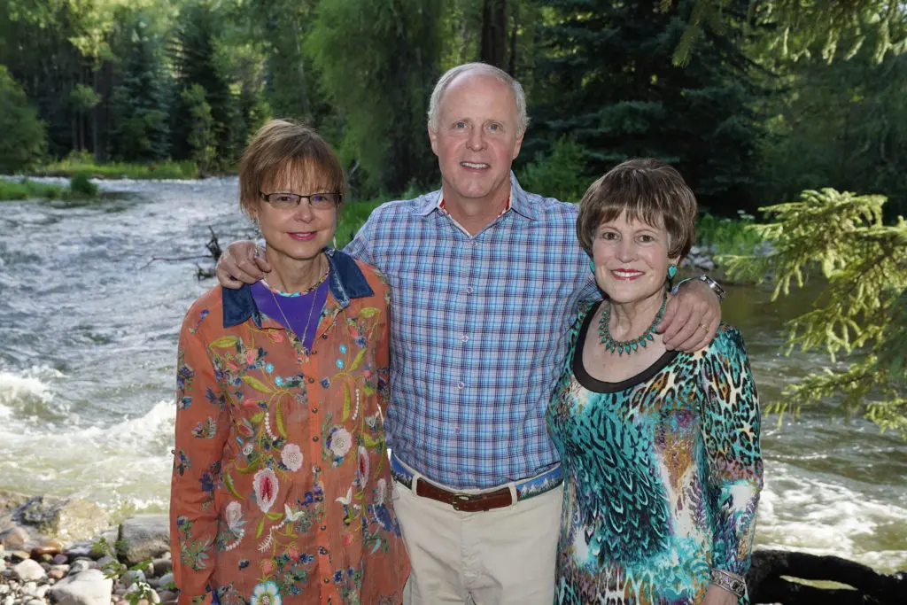 Martha & Nicholas DiMeglio, Regina Rogers (Photo by Riccardo Savi)