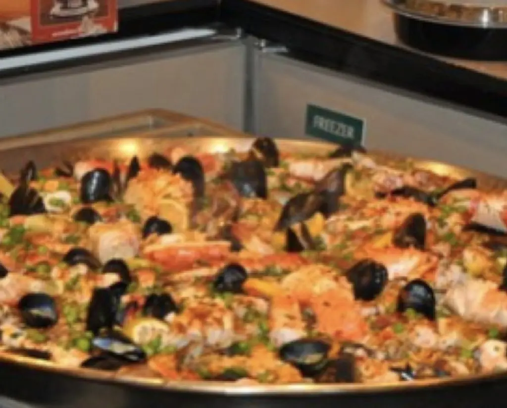 Sunday nights at Oporto Cafe meant paella. 