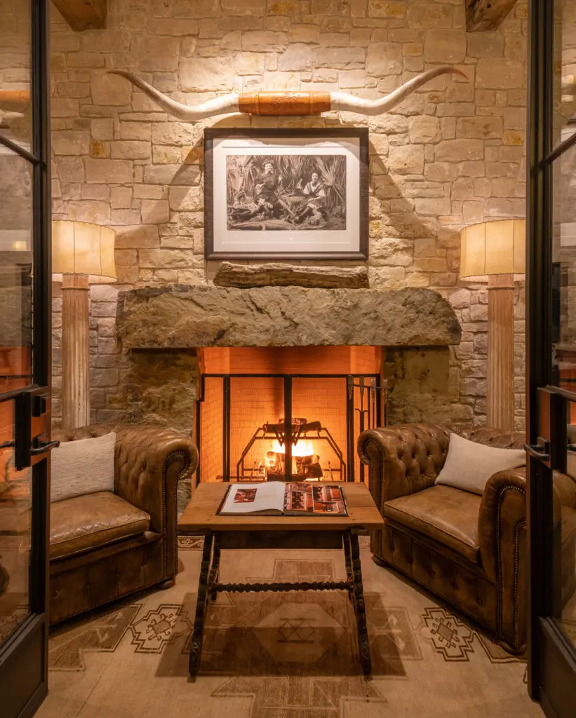 A cozy sitting area at Spread Oaks Ranch. (Photo by Michael Hunter)