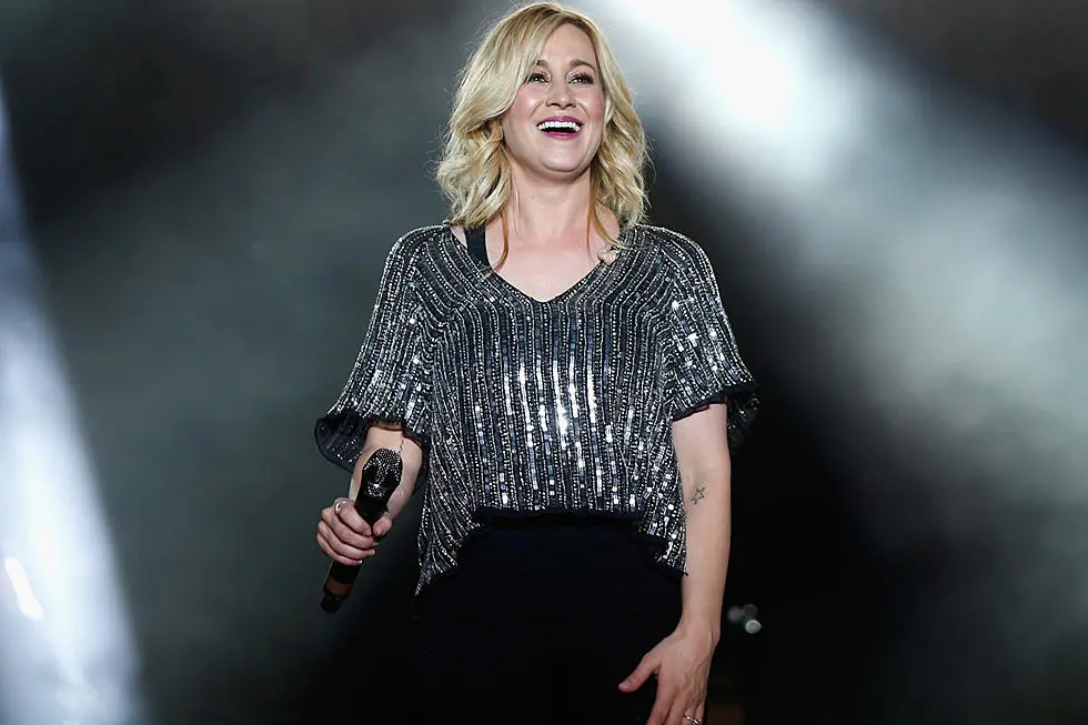 "American Idol" alum and country singer Kellie Pickler joins Owen as a special guest at July 4th's Freedom Over Texas celebration.