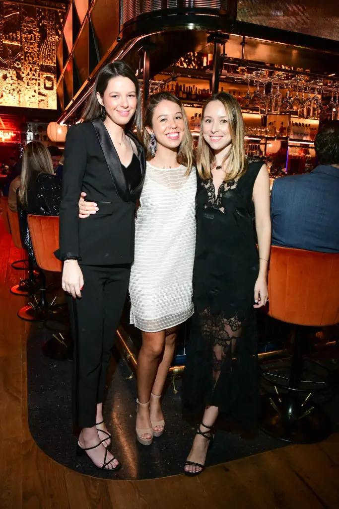 Andrea Raull, Lorena Raull, Paola Raull (Photo by Daniel Ortiz)