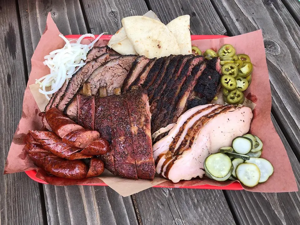 A food truck, Flores is one of the most popular barbecue spots. 