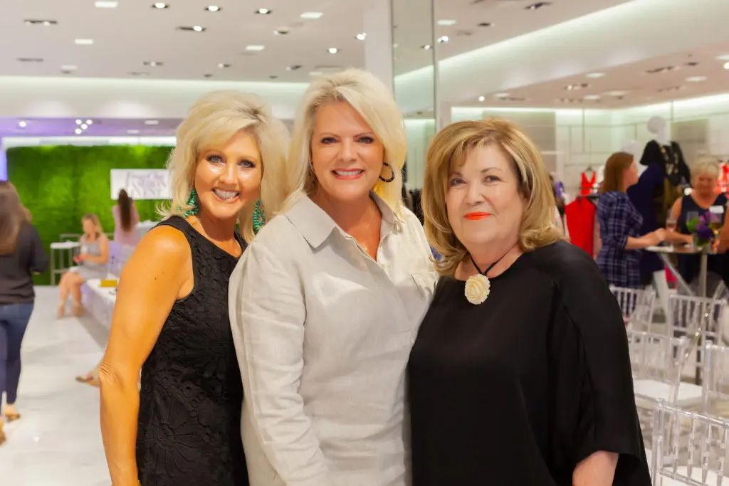 Larryssa Hilcher, Jeanne Graber, Susan Nix (Photo by Laura McCarthy/Elusive Images)