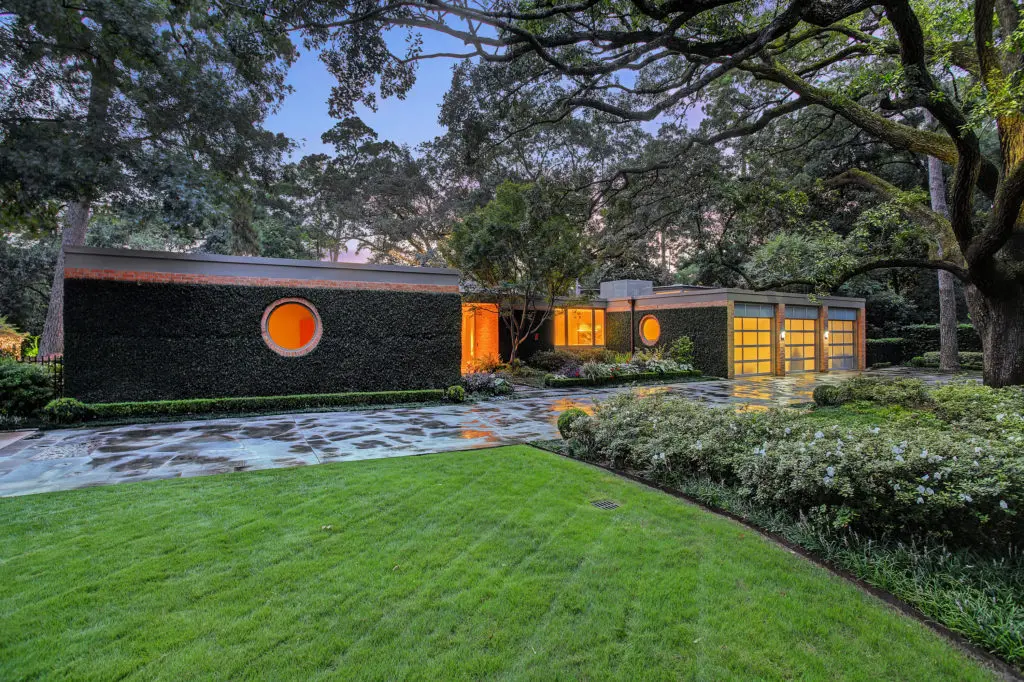 A garden view. (Photo by TK Images)