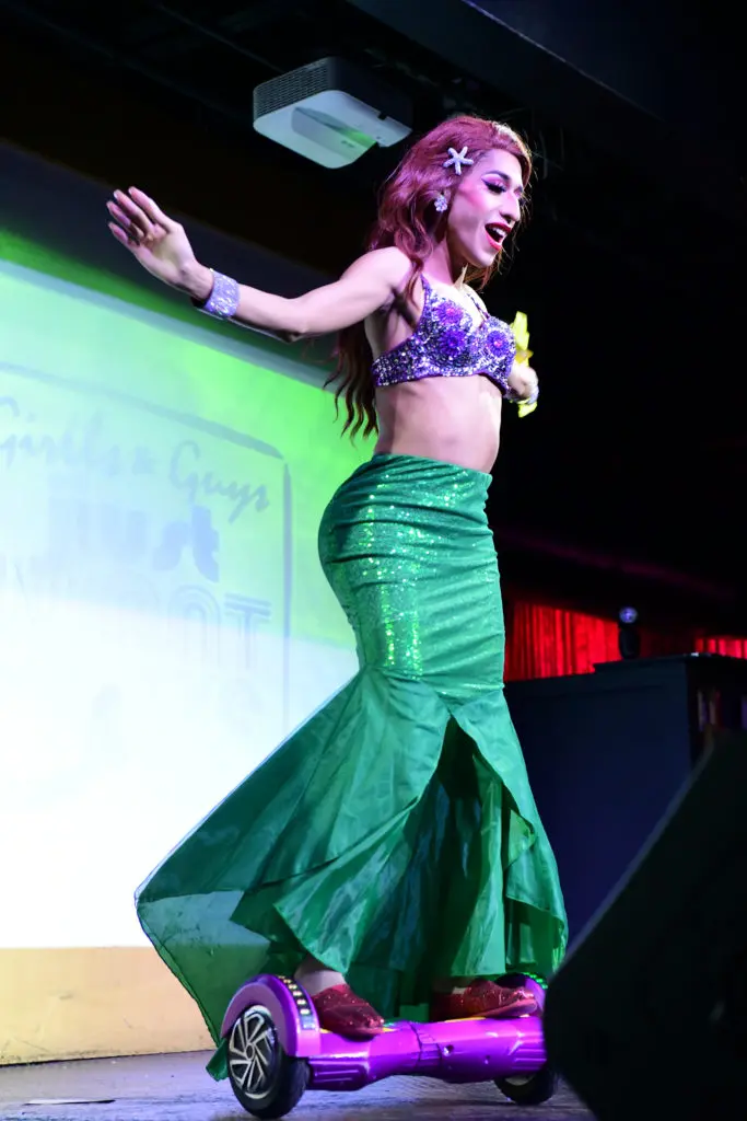 Performer Angelina DM Trails (Photo by Daniel Ortiz)