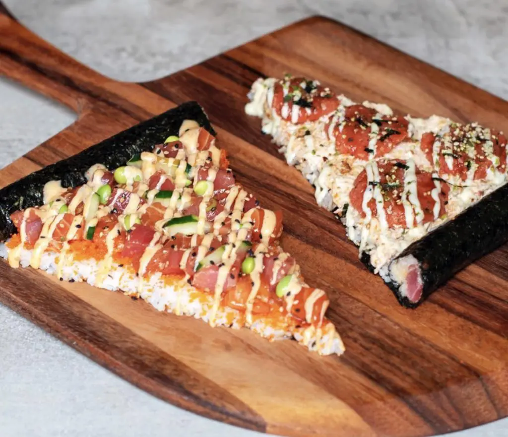 The sushi pizza comes with a nori crust. 