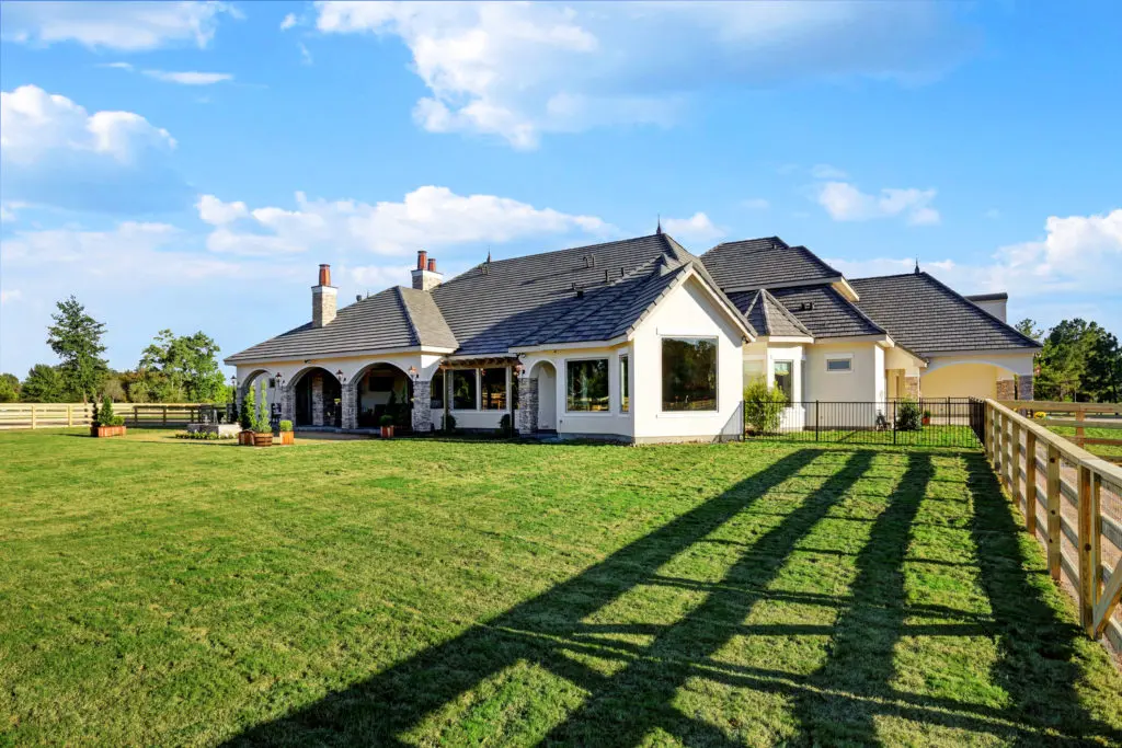 The vast backyard of the Willowcreek Ranch home.
